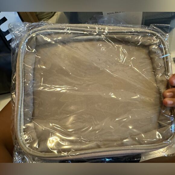 Nude cosmetic bag #8 - Picture 1 of 2
